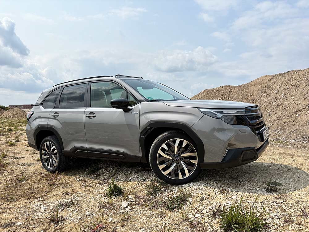 Neuer Yugo Kult Kleinwagen Aus Serbien Kehrt 2027 Zur ck MOTORMOBILES Neuer Yugo Kult Kleinwagen Aus Serbien Kehrt 2027 Zur ck MOTORMOBILES